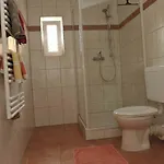 Holzapfel Pensión 3*